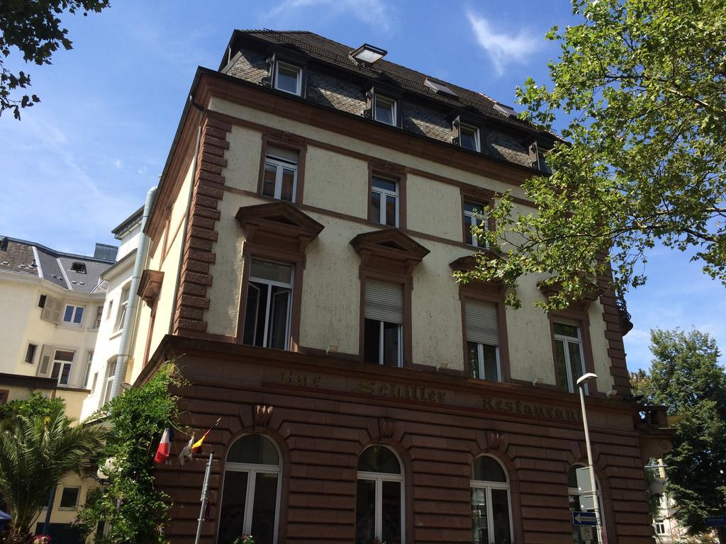 Schiller 3*