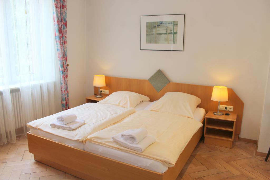Schiller Hotel 3*